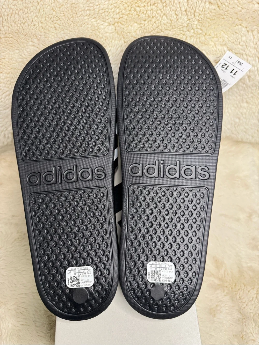 Men’s adidas Slides - New in box
